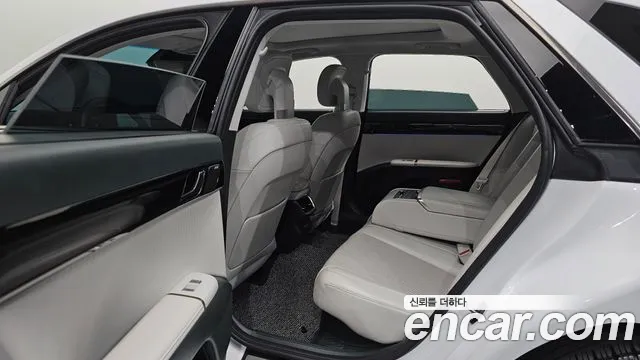Hyundai Grandeur GN7 — Фото автомобиля 11