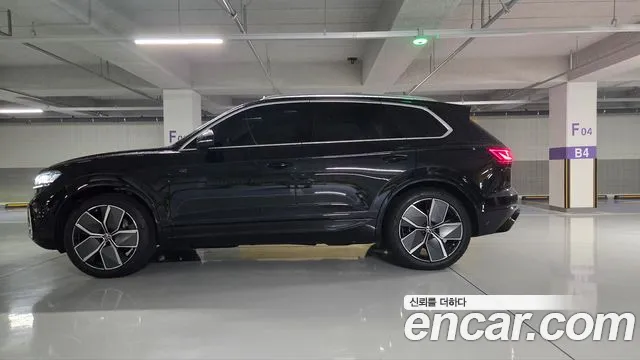 Volkswagen Touareg Generation 3 — Фото автомобиля 3