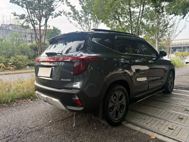 Kia Seltos — Фото автомобиля 16