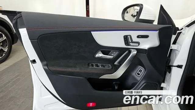 Mercedes-Benz CLA-Class — Фото автомобиля 23