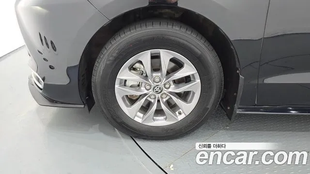 Toyota Sienna — Фото автомобиля 5