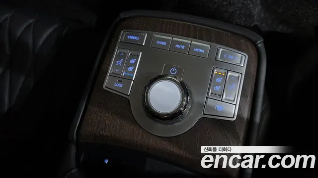 Genesis G80 Бензин 3.5 турбо AWD — Фото автомобиля 19