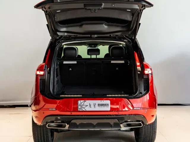 Land Rover Range Rover Sport — Фото автомобиля 18