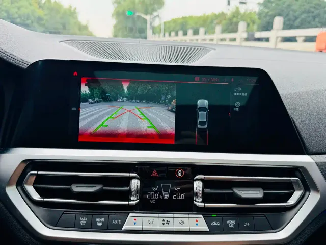 BMW 3 Series — Фото автомобиля 13