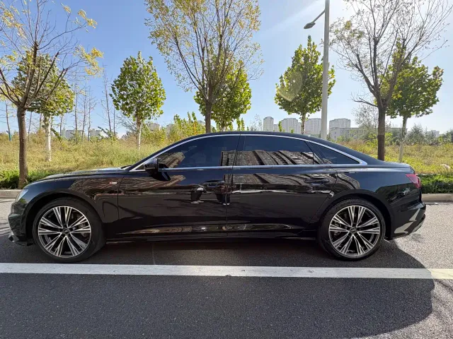 Audi A6L — Фото автомобиля 3