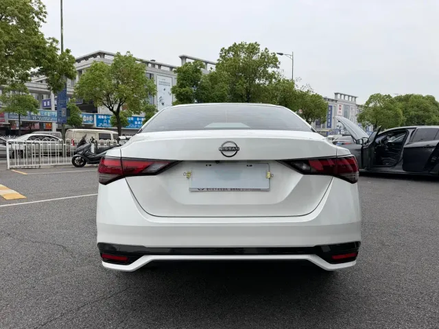 Nissan Sylphy — Фото автомобиля 6