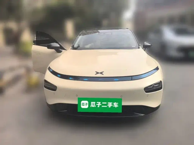 Xpeng P7 — Фото автомобиля 2