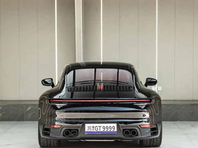 Porsche 911 — Фото автомобиля 11