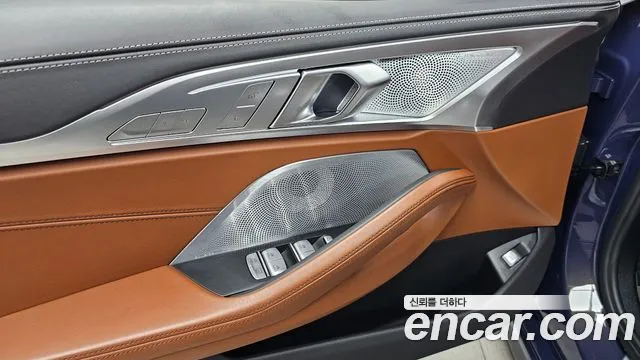 BMW 8-Series — Фото автомобиля 17