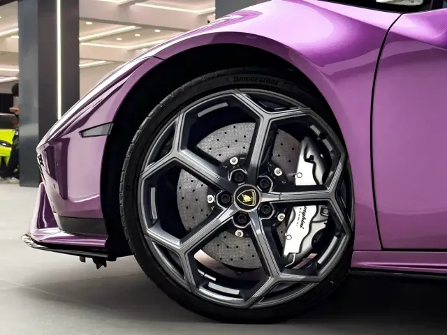 Lamborghini Huracan — Фото автомобиля 11