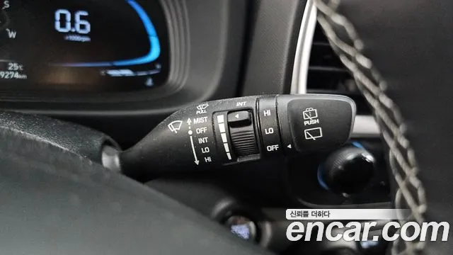 Hyundai Venue Venue 1.6 Premium — Фото автомобиля 27