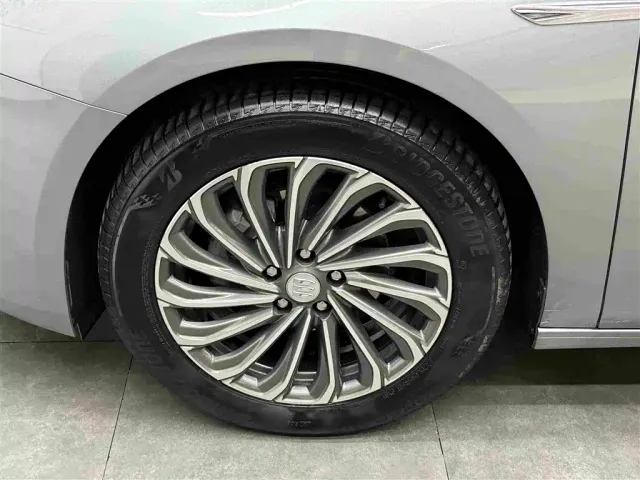 Buick LaCrosse — Фото автомобиля 14
