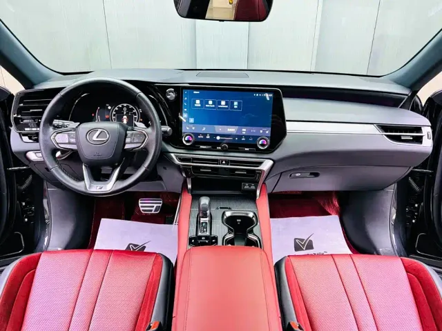 Lexus RX — Фото автомобиля 9