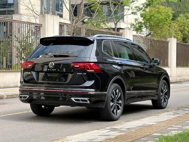 Volkswagen Tiguan L — Фото автомобиля 7