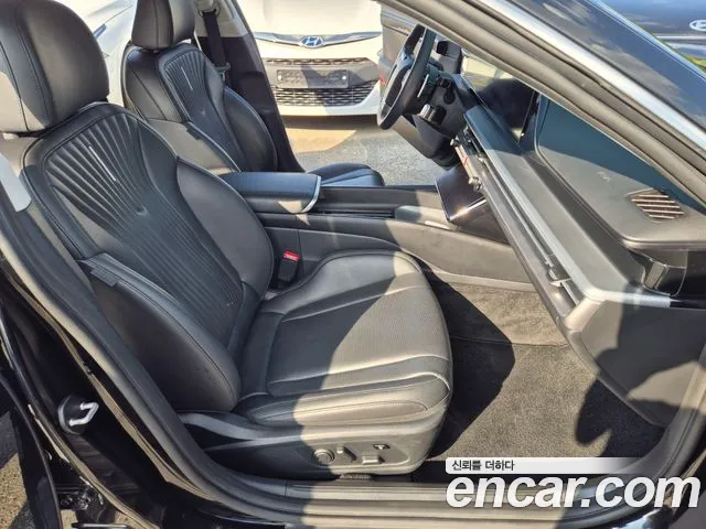 Hyundai Grandeur GN7 — Фото автомобиля 13