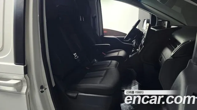 Hyundai Staria — Фото автомобиля 16