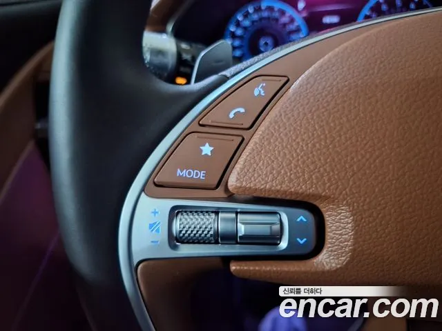 Genesis G80 Бензин 2.5 турбо AWD — Фото автомобиля 17
