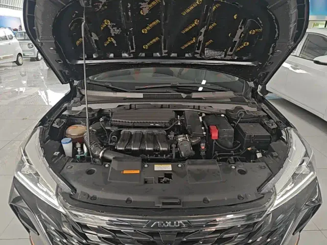 Dongfeng Yixuan — Фото автомобиля 19