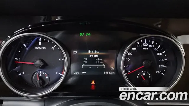 Kia Canival Carnival 4 поколение Дизель 9 мест Prestige — Фото автомобиля 8