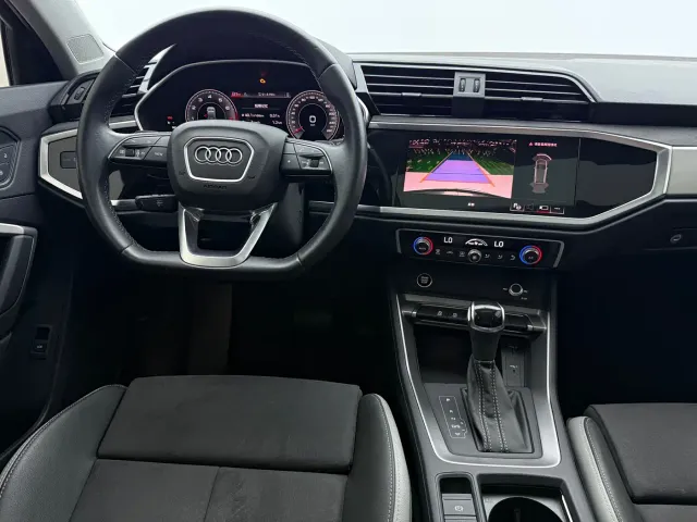 Audi Q3 — Фото автомобиля 9