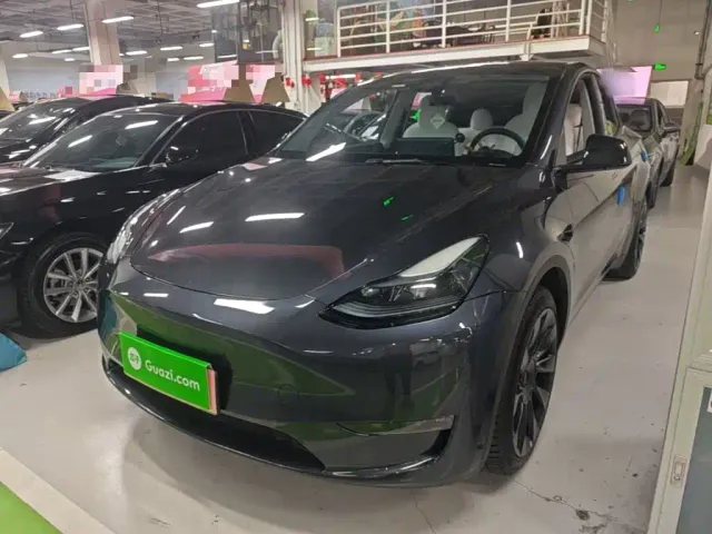 Фотография автомобиля — Tesla Model Y