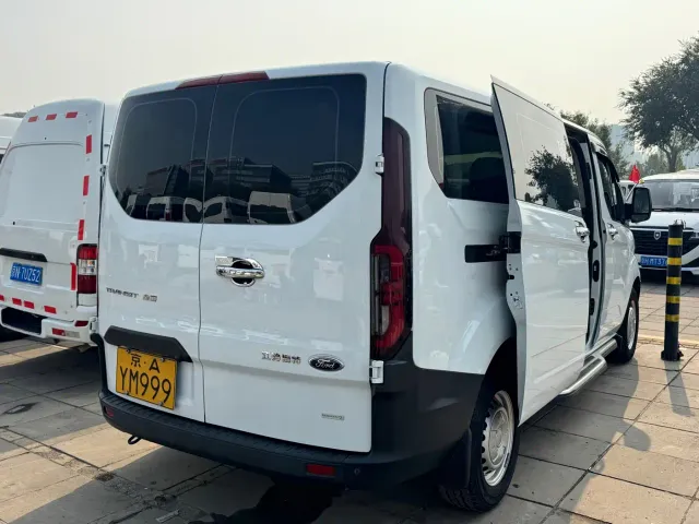 Ford Transit — Фото автомобиля 11