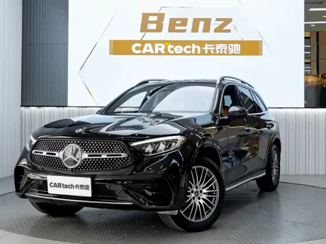 Фотография автомобиля — Mercedes-Benz GLC-Class