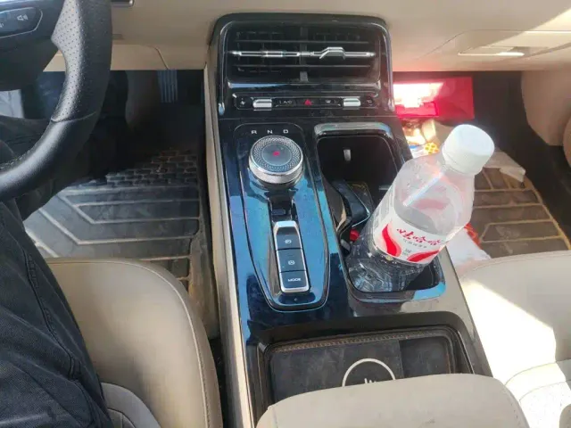 Wuling Starlight — Фото автомобиля 10