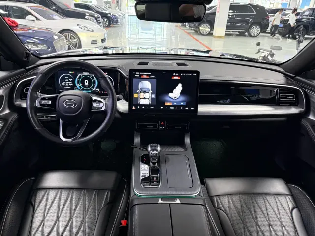GAC Trumpchi GS8 — Фото автомобиля 8