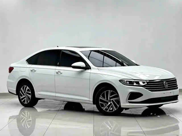 Volkswagen Lavida — Фото автомобиля 3