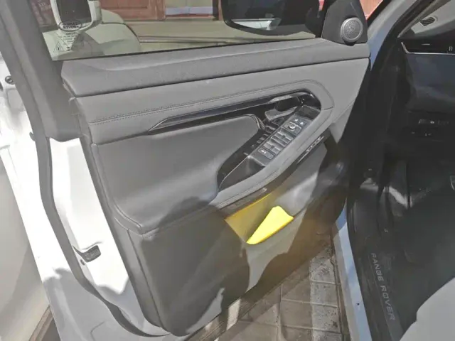 Land Rover Range Rover Evoque — Фото автомобиля 7