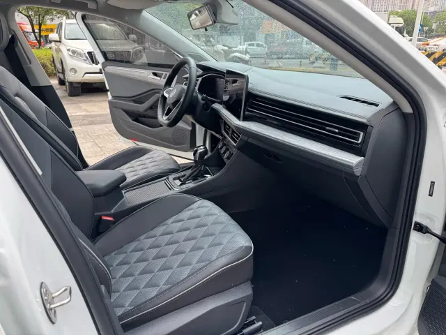 Volkswagen Sagitar — Фото автомобиля 12