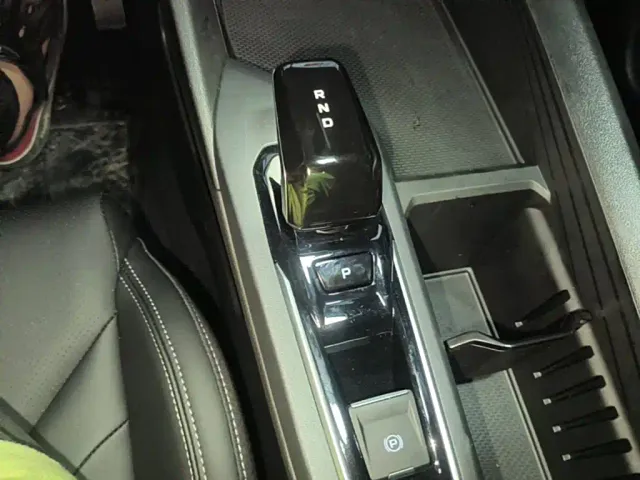 Geely Binrui — Фото автомобиля 9