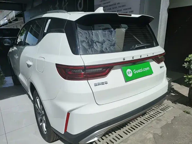 Geely Haoyue PRO — Фото автомобиля 22