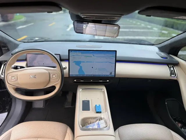 Xpeng P7+ — Фото автомобиля 9