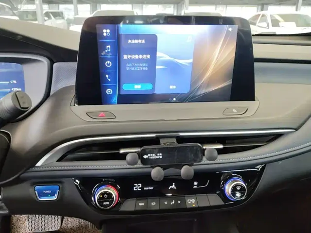 Buick Velite 6 — Фото автомобиля 12