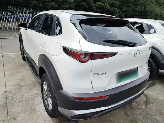 Mazda CX-30 EV — Фото автомобиля 4