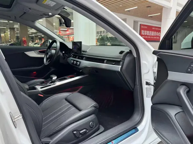 Audi A4L — Фото автомобиля 16