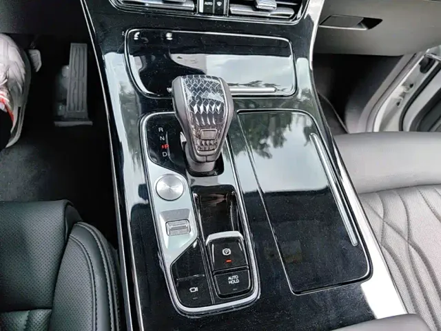 GAC Trumpchi M8 — Фото автомобиля 13