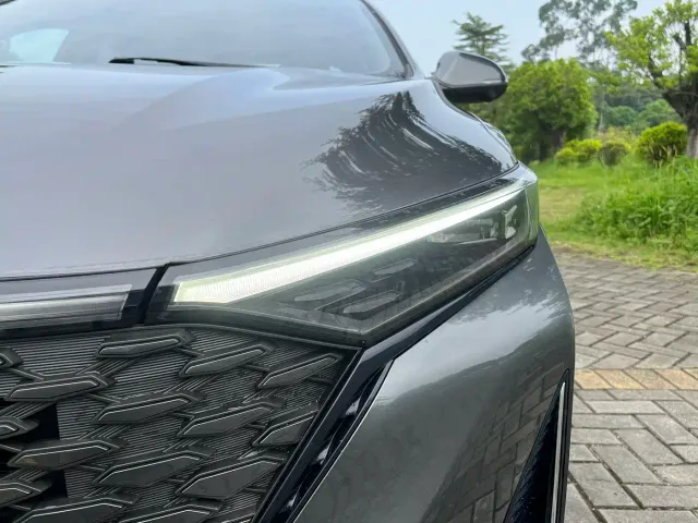 Changan Raeton Plus — Фото автомобиля 8