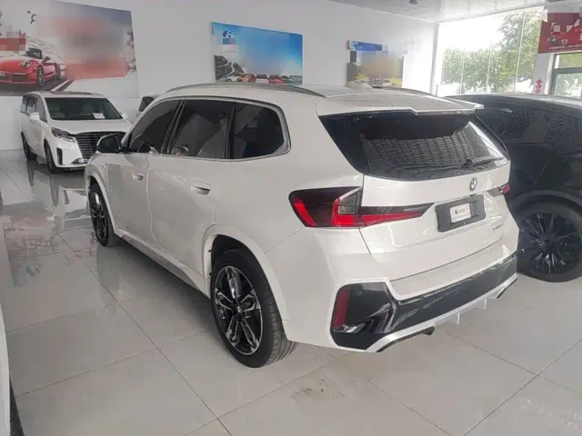 BMW X1 — Фото автомобиля 4