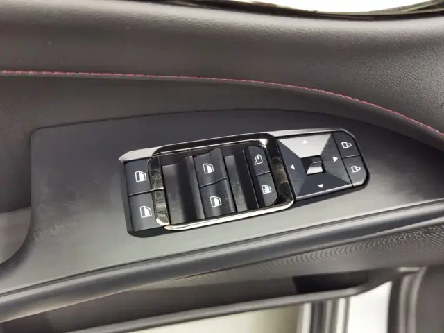 Ford Mondeo — Фото автомобиля 9