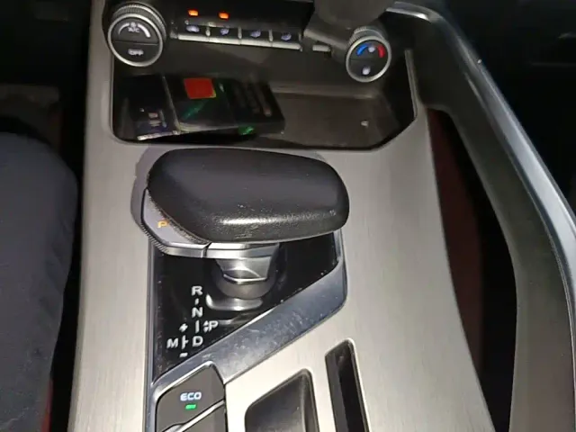 Geely Binyue — Фото автомобиля 13