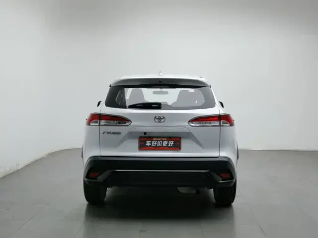 Toyota Frontlander — Фото автомобиля 4