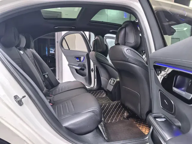 Mercedes-Benz C-Class — Фото автомобиля 8