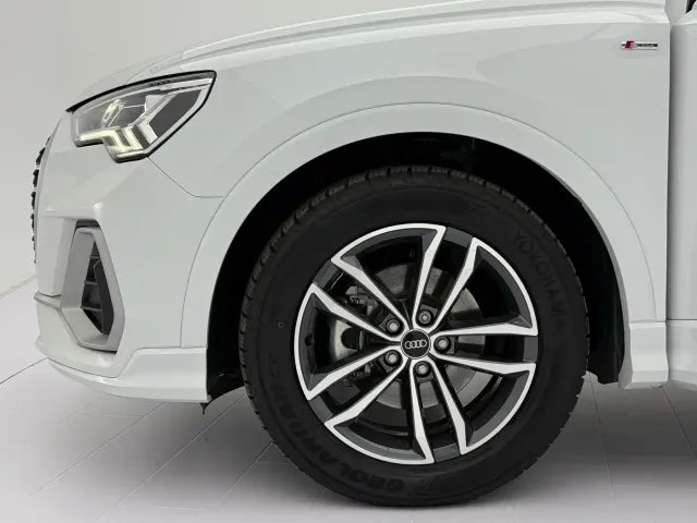 Audi Q3 — Фото автомобиля 22
