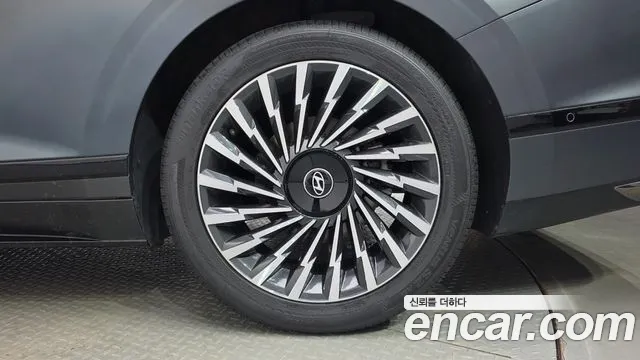 Hyundai Grandeur — Фото автомобиля 18