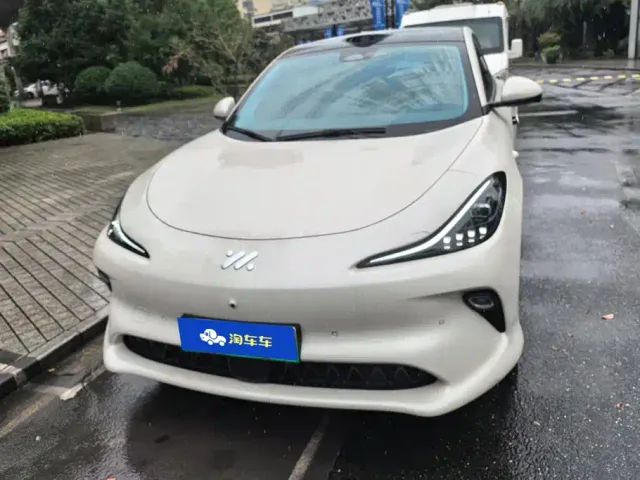 IM Motors LS6 — Фото автомобиля 2