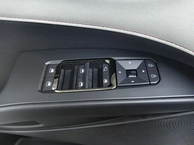 Ford Mondeo — Фото автомобиля 9