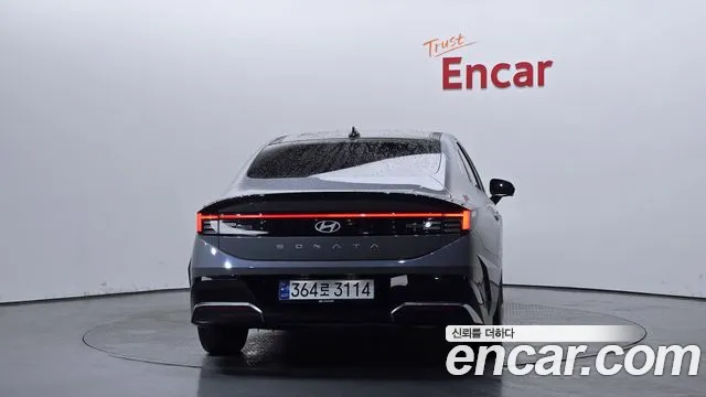 Hyundai Sonata — Фото автомобиля 4